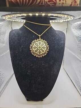Necklace Avon Pendant Gold-tone Damascene Style